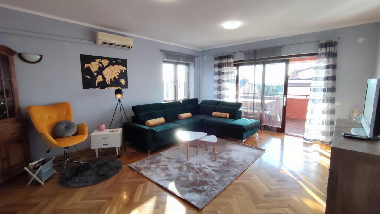 Apartments Marla ポレッチ エクステリア 写真